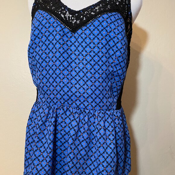 Greylin Sleeveless Lace Back Top - Picture 5 of 8